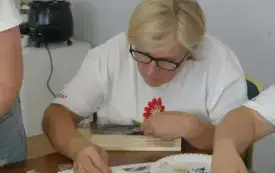 Galeria aktualności Mieszkańcy Powiatu Jasielskiego poznali tajniki tworzenia biżuterii z koralik&oacute;w 3