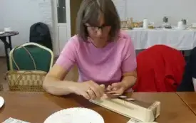 Galeria aktualności Mieszkańcy Powiatu Jasielskiego poznali tajniki tworzenia biżuterii z koralik&oacute;w 35
