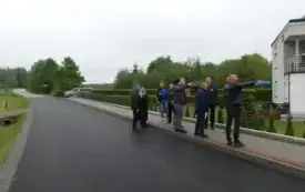 Galeria aktualności Nowy chodnik, szersza jezdnia, wyższy komfort i bezpieczeństwo. Kolejna droga w Gminie Skołyszyn już gotowa! &nbsp; 5