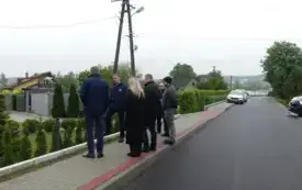 Galeria aktualności Nowy chodnik, szersza jezdnia, wyższy komfort i bezpieczeństwo. Kolejna droga w Gminie Skołyszyn już gotowa! &nbsp; 6