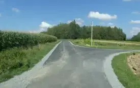 Galeria aktualności Ponad 2,5 km dr&oacute;g gminnych zyskało nową nawierzchnię!  4