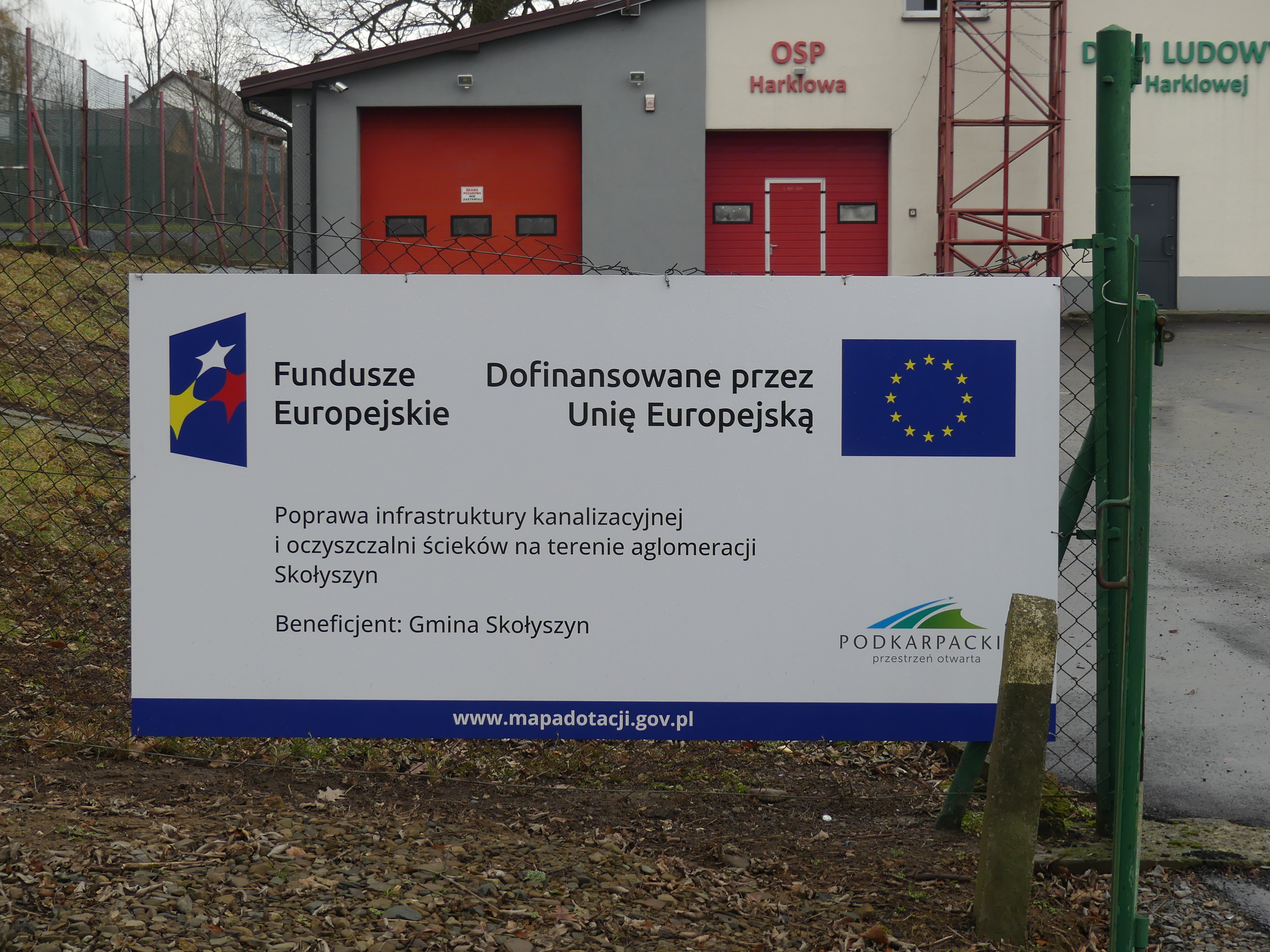 Tablica informacyjna o&nbsp;budowie kanalizacji