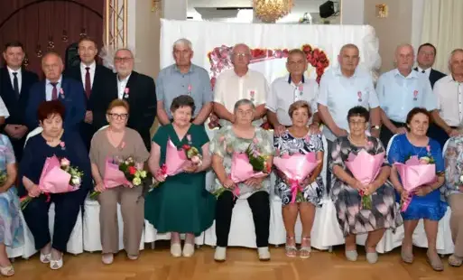 Ludzie, władze