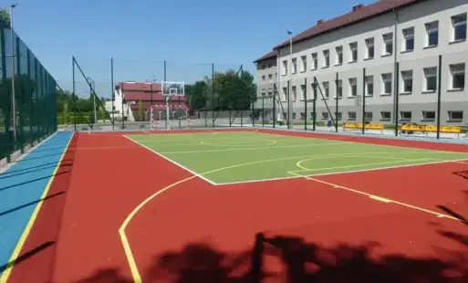 Zdjęcie do Nowoczesne boisko w Skołyszynie już gotowe! 